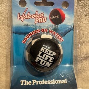 Pro Water Bouncing Ball - Black